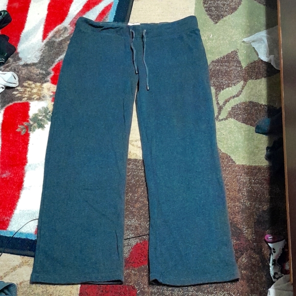 HOST PICK Ugg Sweat pants - Picture 1 of 4